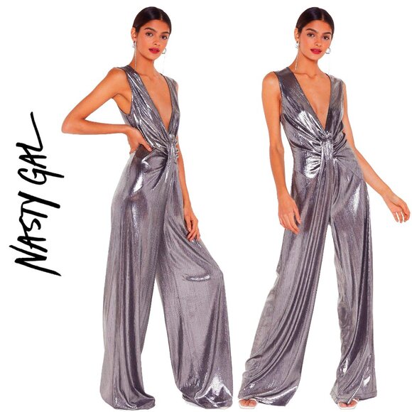 🪩💋🕺RETRO GLAM🪩💋 STUDIO 54 Metallic Silver Halter Draped Flared Jumpsuit - Picture 1 of 11
